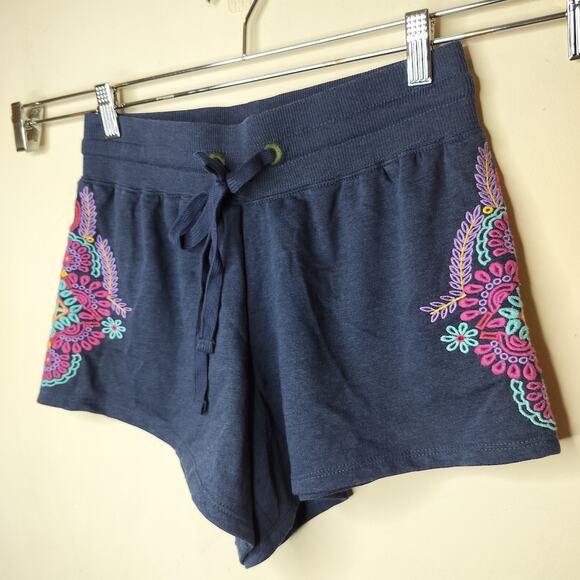 Anthropologie Daily Practice Shorts Floral Embroidered - Picture 5 of 7